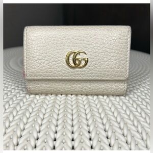 Gucci Petite Marmont 6-Rings Key Case